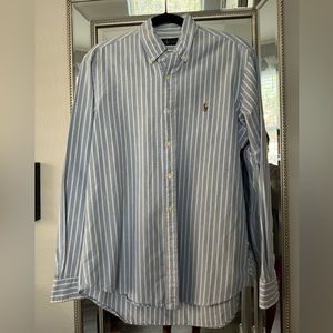 Ralph Lauren men’s button down size M.